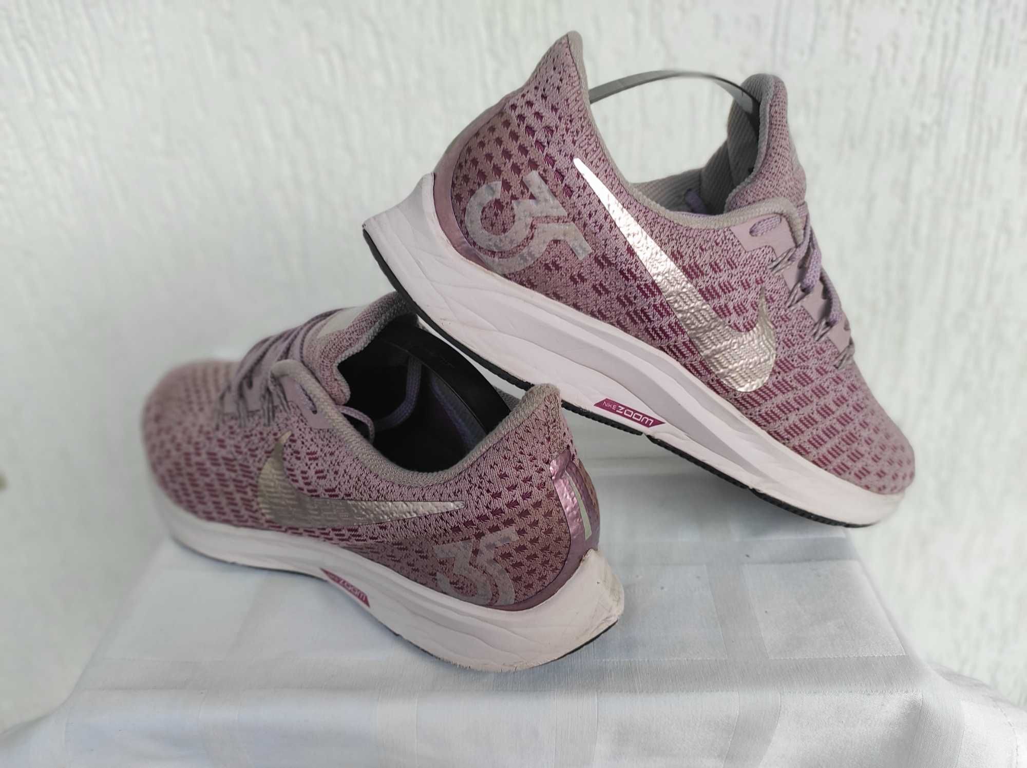 Брендовие текстильние беговие кроссовки Nike zoom pegasus 35  р.41