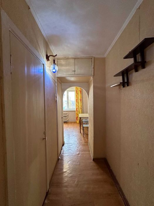 ПРОДАМ великогабаритну 1-кімн. квартиру (3 мкрн, лівий берег)