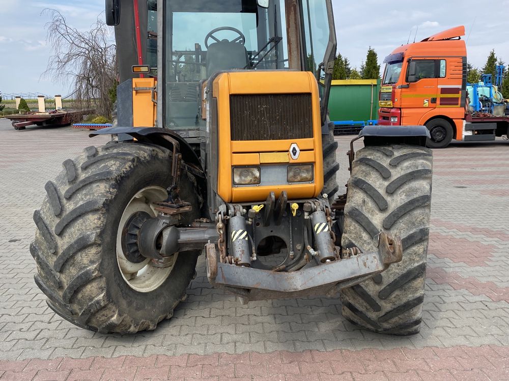 Ciagnik renault 155-54