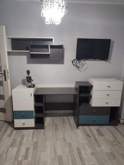 Komplet mebli szafa narożna, biurko, komoda i szafka wisząca