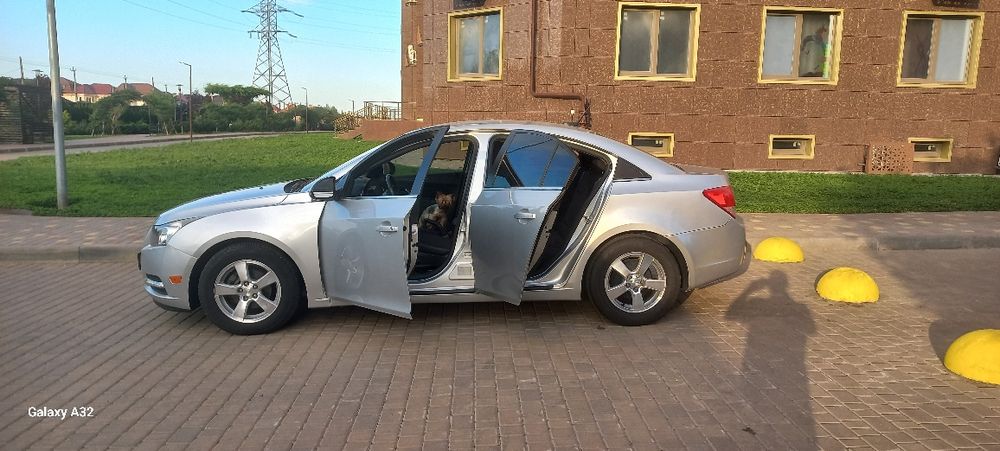 Продам Chevrolet Cruz 2013