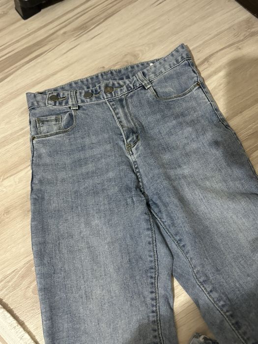 Джинси з високою талією