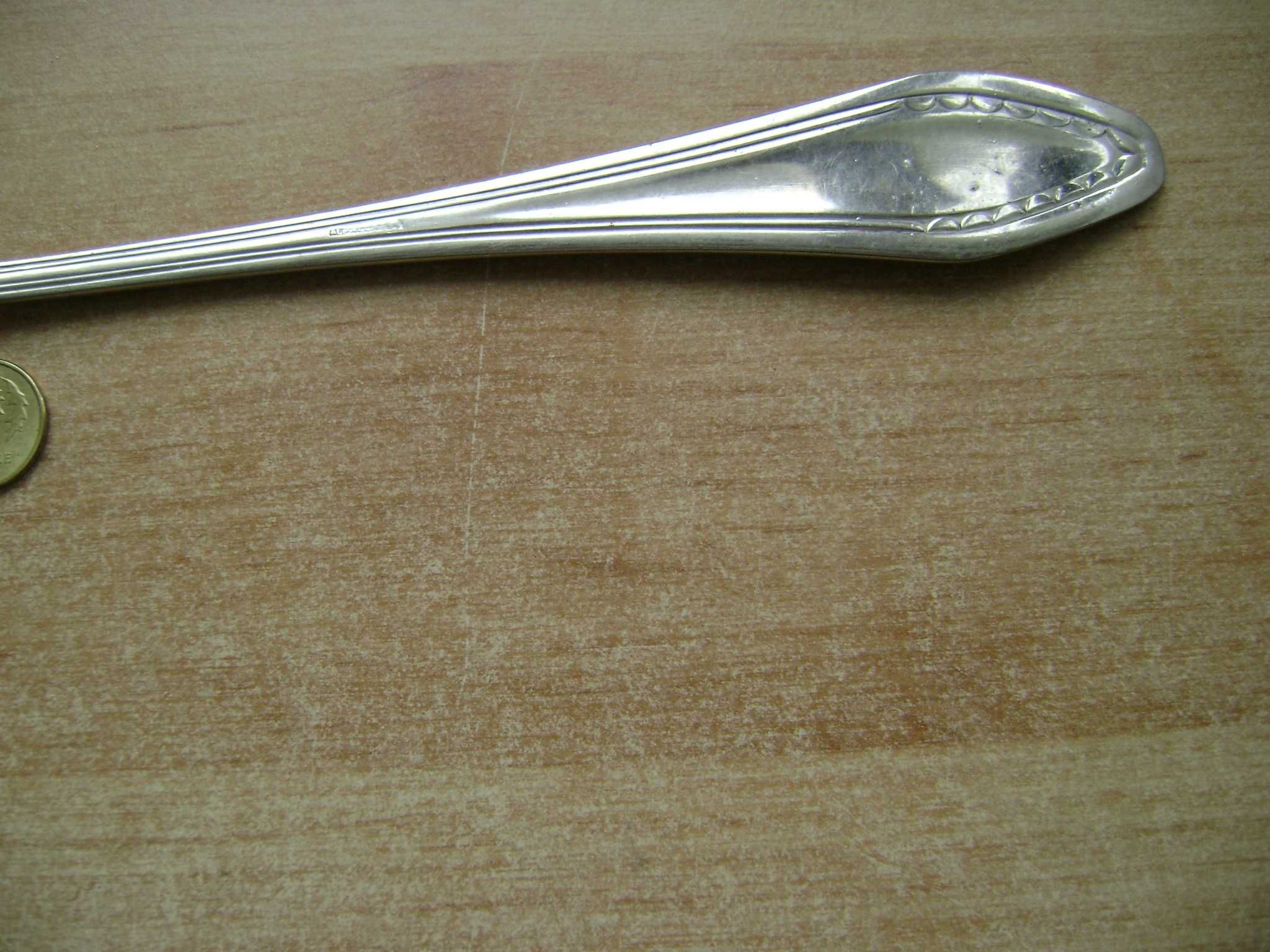 Starocie z PRL - Stare sztućce = Łyżka duża 27,4 cm długości