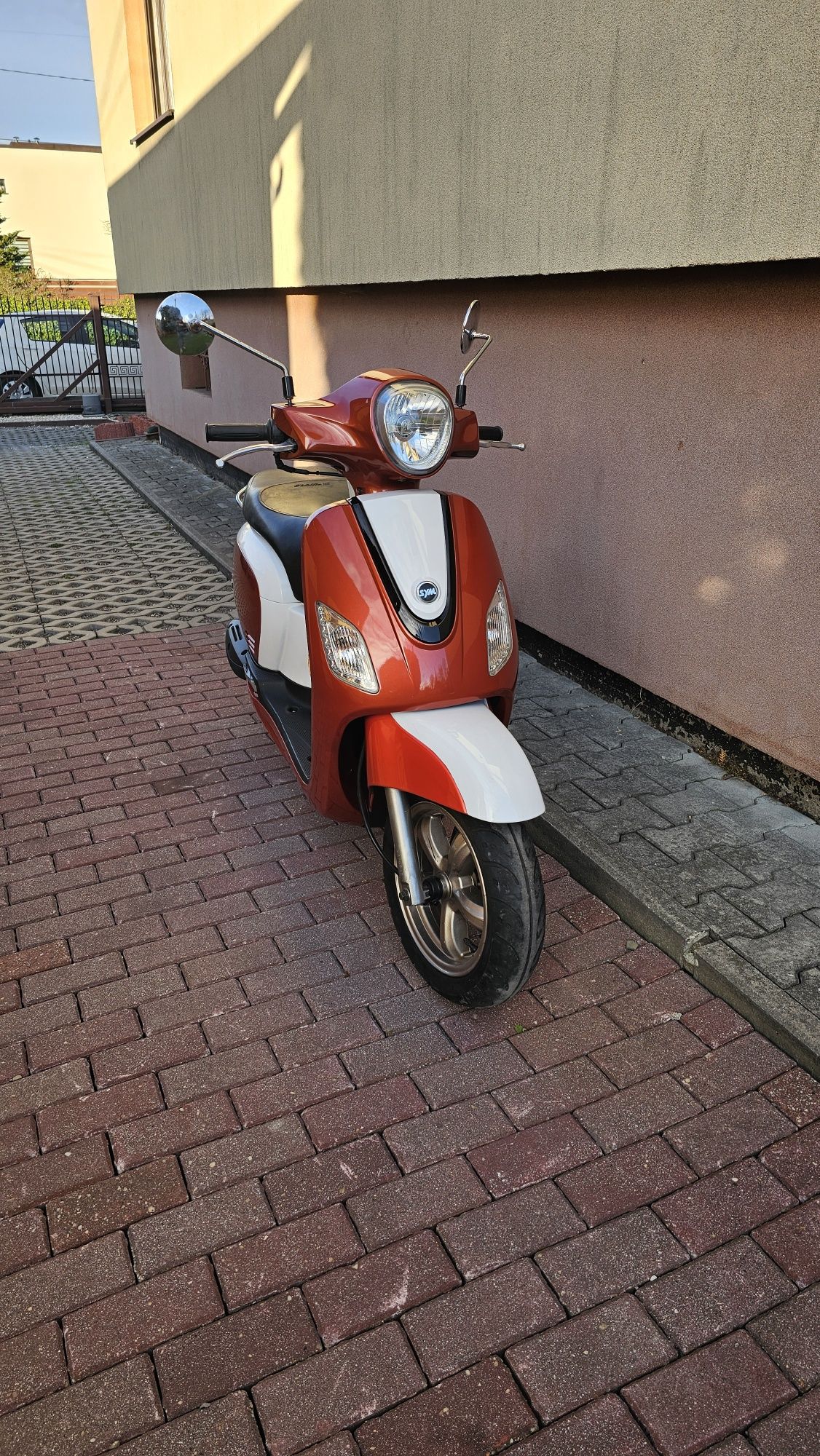 Sym foddle 3  125/50 kopia vespa lub zamienię transport