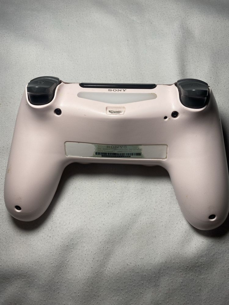 Sprzedam oryginalny pad do ps4