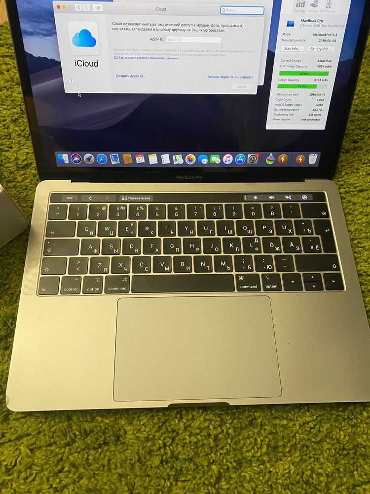 Macbook pro 13 2019 A2159 i5 8 128 touch bar