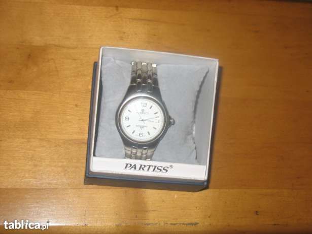 Zegarek srebrny  biala tarcza