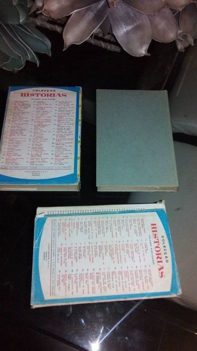2 livros antigos colecção histórias selecção 1973 e 1974