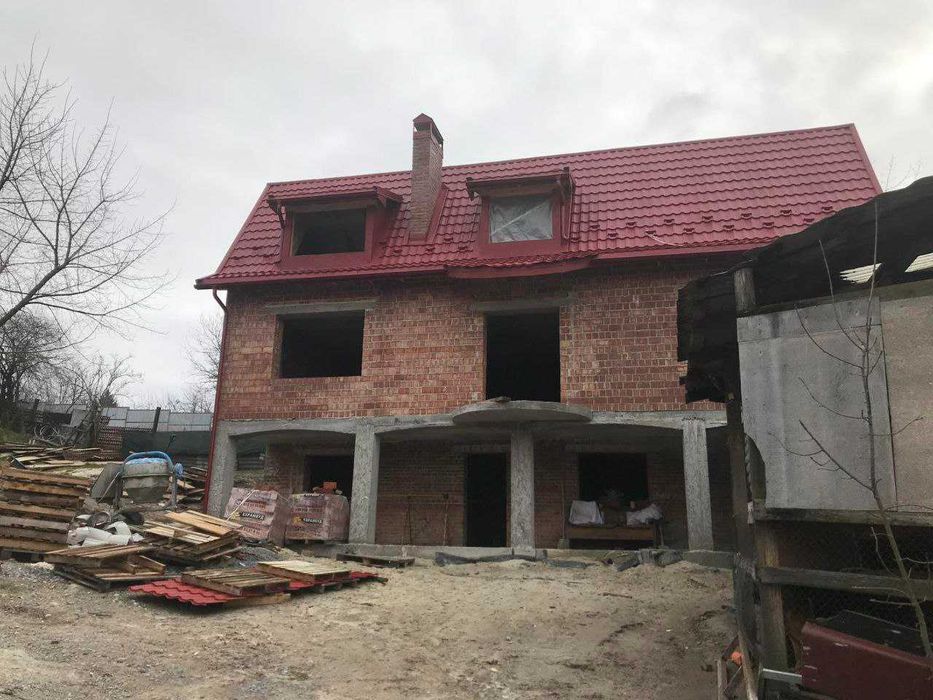 Продаж окрема будівля комерційного призначення в с. Зимна Вода