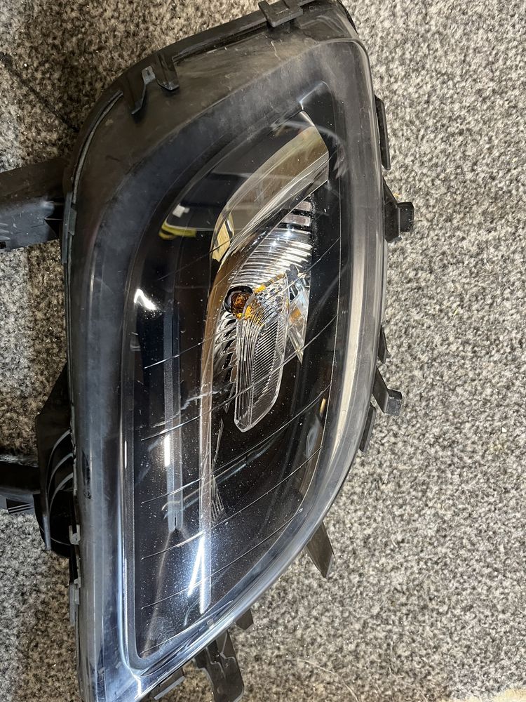 Halogen lewy prawy astra j 12r