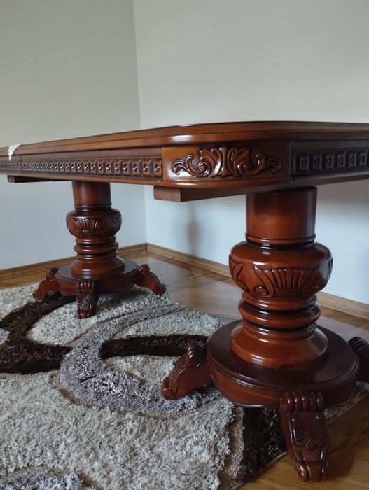 Продам малайзійський стіл