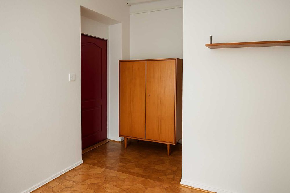 Lokal na biuro/usługi, ul. Reja, 2 oddzielne pomieszczenia.