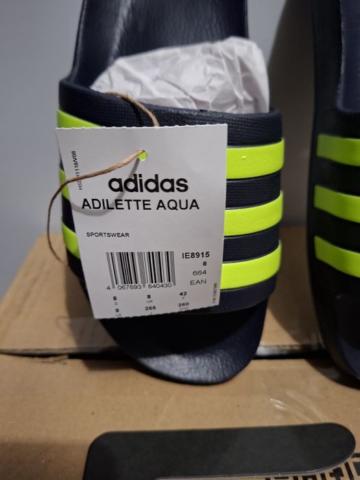 Шльопанці adidas aqva
