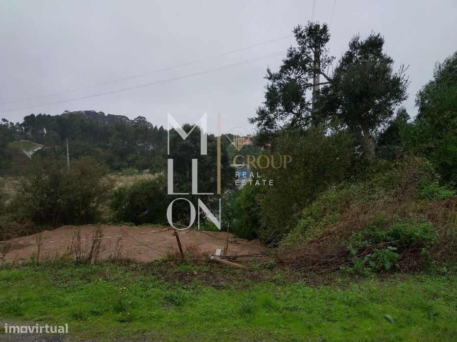 Terreno com 1165 m2 em Vilar do Paraíso