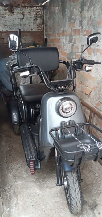 Електротрицикл електроскутер FADA TENI