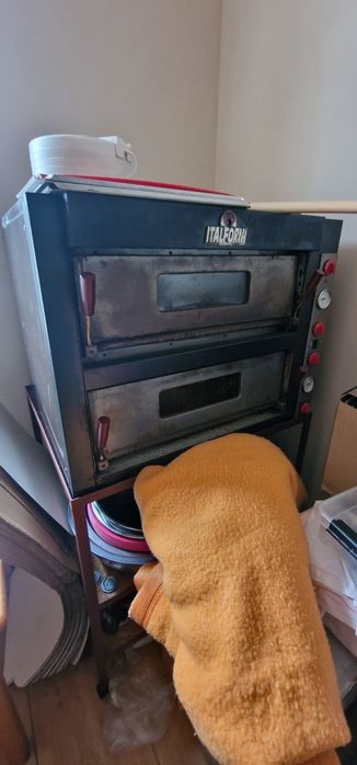 Piec do pizzy 2 komorowy wraz z podstawką