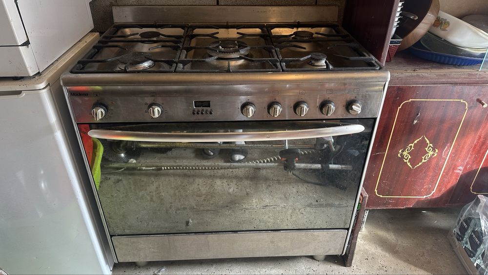 Кухонна плита Modena з витяжкою, 5 камфорна