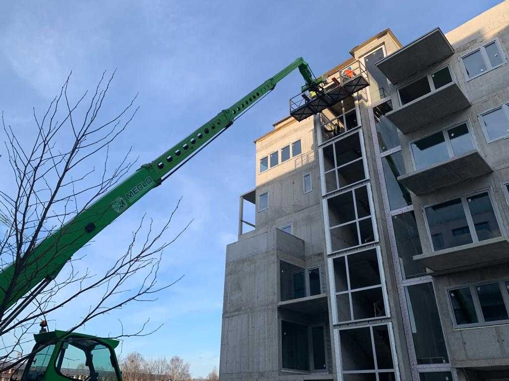 Wynajem ładowarki teleskopowej, usługi ładowarką Merlo Manitou zwyżka