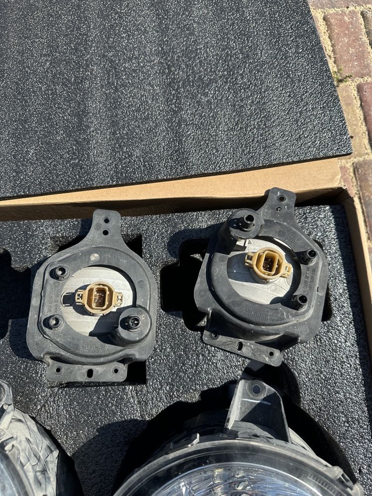Zestaw lamp halogenowych Jeep Wrangler JL 2018–2021 ORYGINAŁ