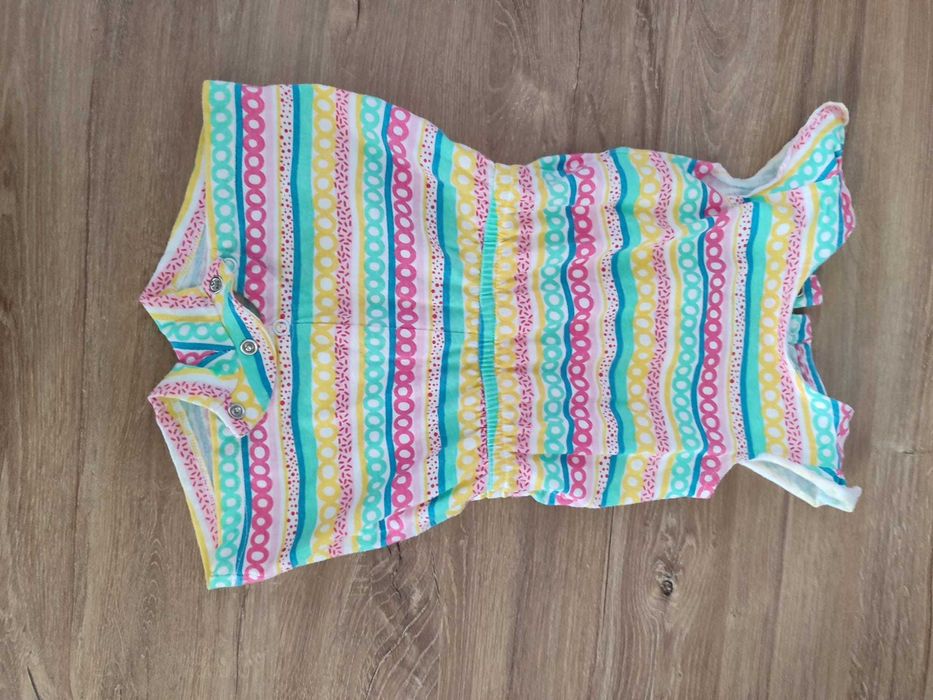 Macacão curto bebé