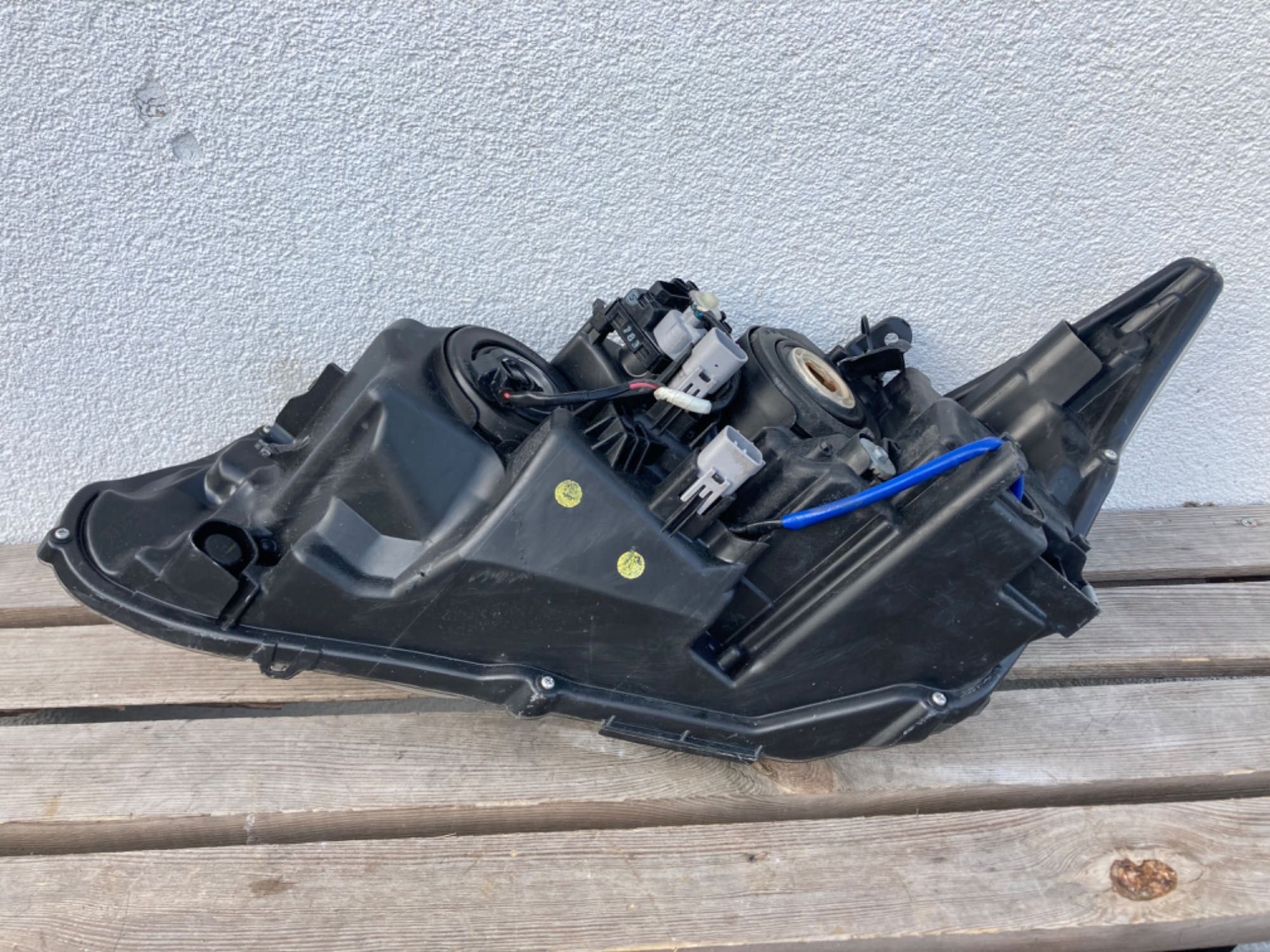 Lampa lexus ct lift soczewka