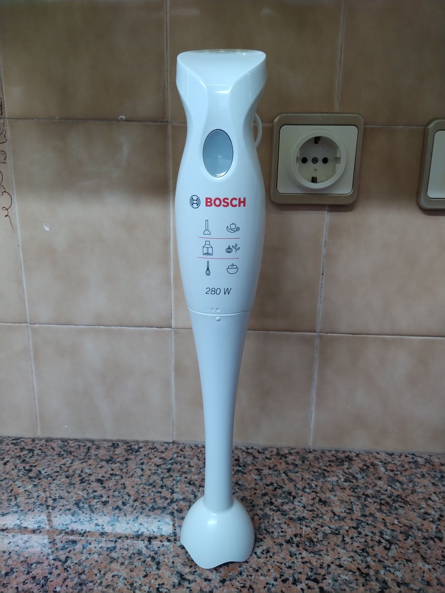 Varinha mágica da Bosch, batedeira liquidificadora trituradora casa.