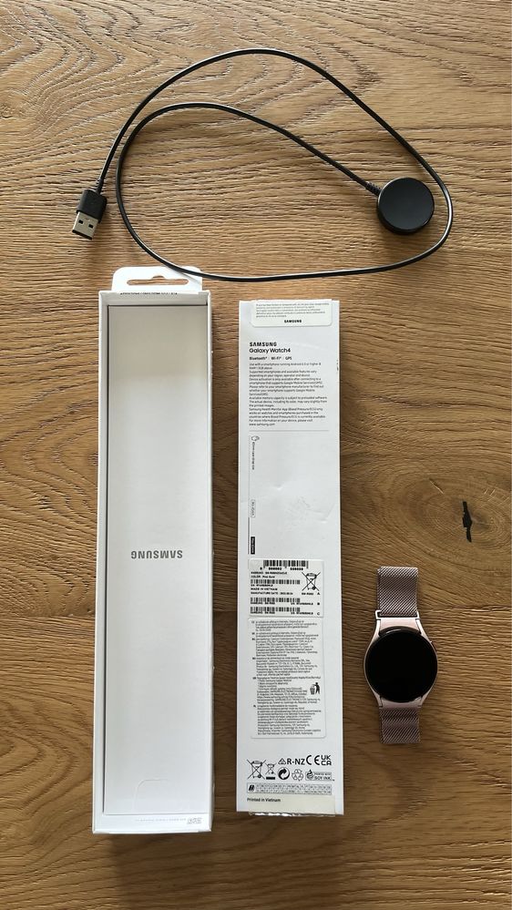 Samsung galaxy watch 4 jak nowy