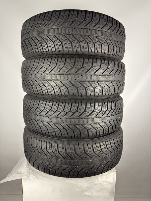 Шини 4шт R16 215/65 (98H) Semperit 2017 рік 5-5,5 мм резина зимова