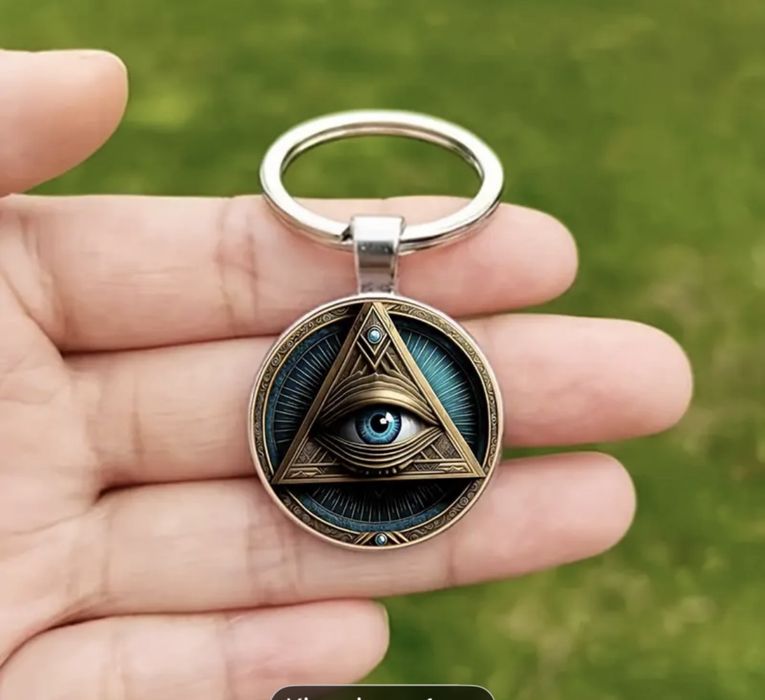 Брелок который притягивает деньги , всевидящее око