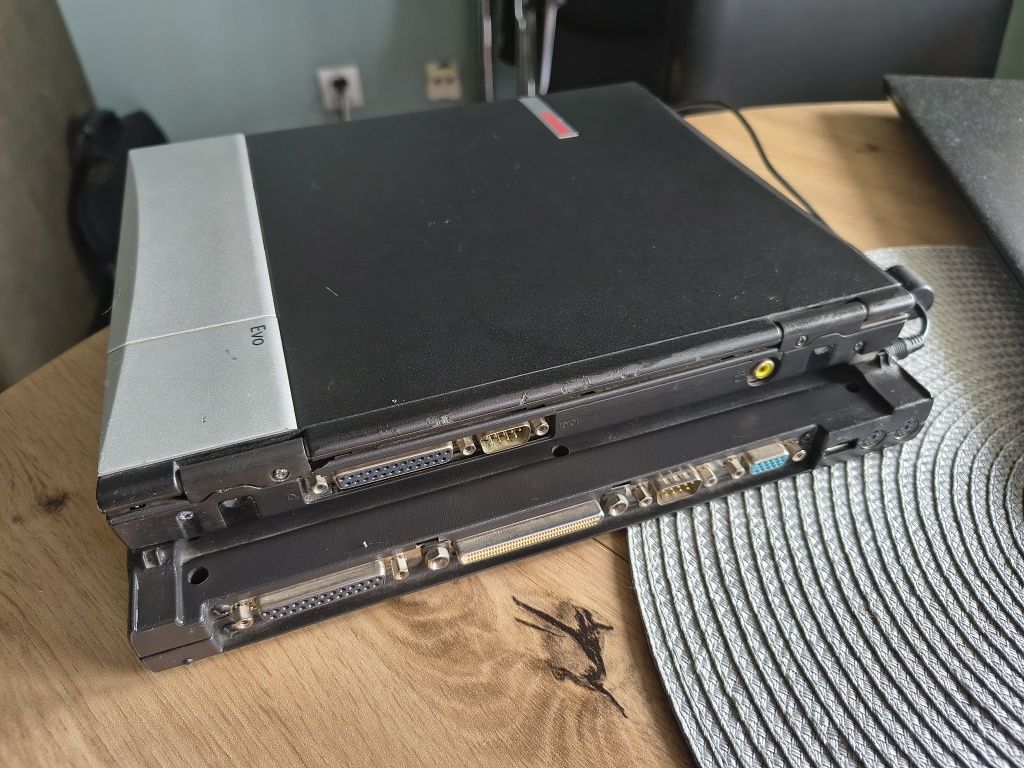 Compaq Evo N400C retro laptop do gier MS DOS & Windows 98 ESS Allegro