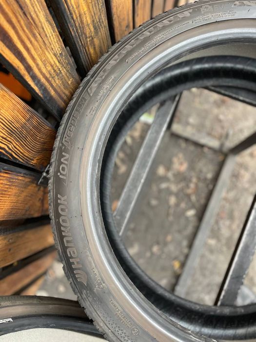 Шини 235/45 r21 Hankook 22 рік