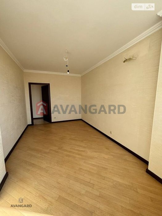 Простора квартира мікрорайон Поділля з якісним ремонтом