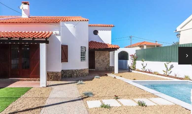 Moradia com Piscina em Brejos de Azeitão - Venda Directa