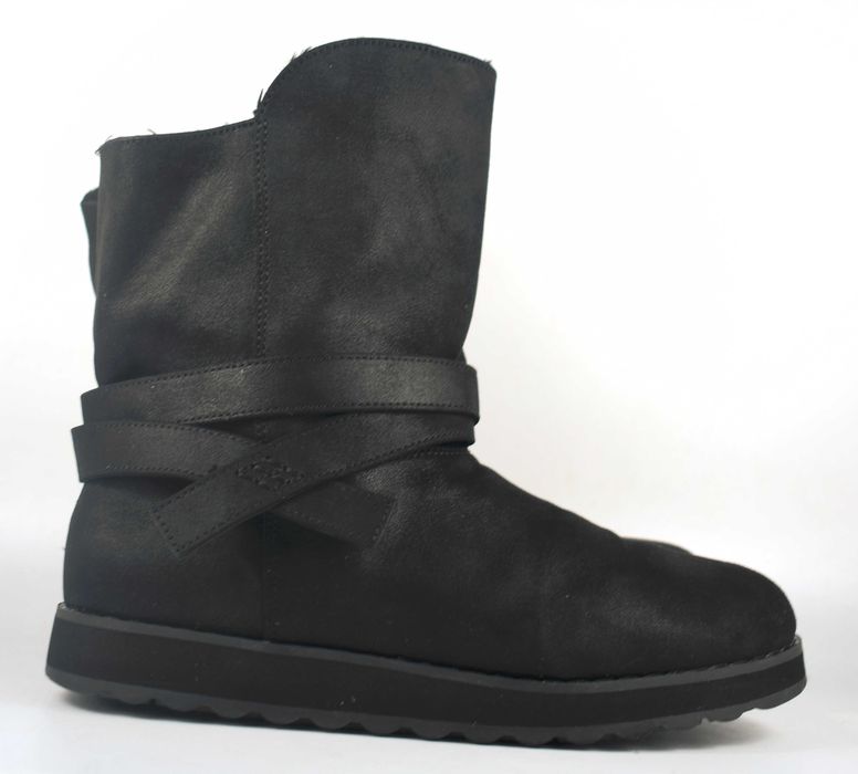 Używane ocieplane śniegowce  Skechers KEEPSAKES 2.0 roz. 38