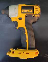 Ударний дриль-шуруповерт DEWALT DC825 акумуляторний, 18-Volt