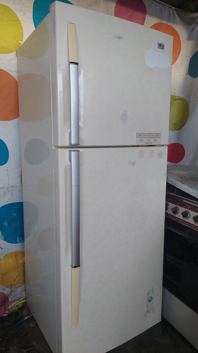 Продам холодильник