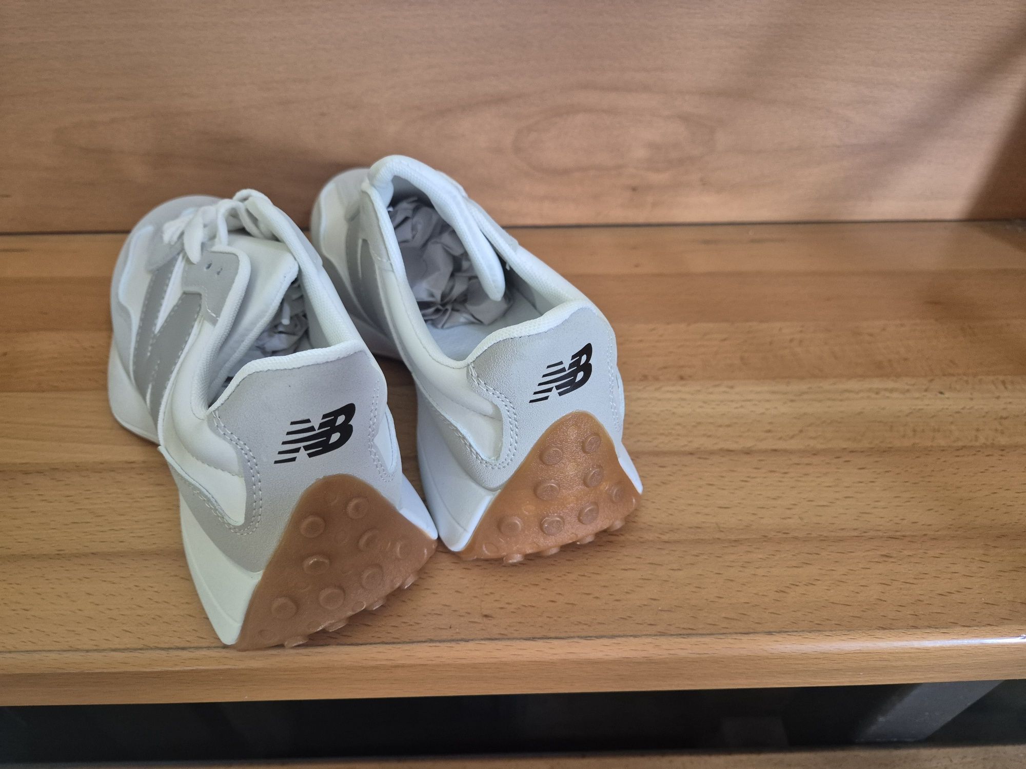 Buty sportowe damskie