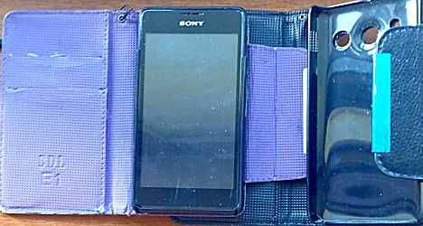 Чохли на  Nokia 7210, Sony Xperia E1.Оригінал.