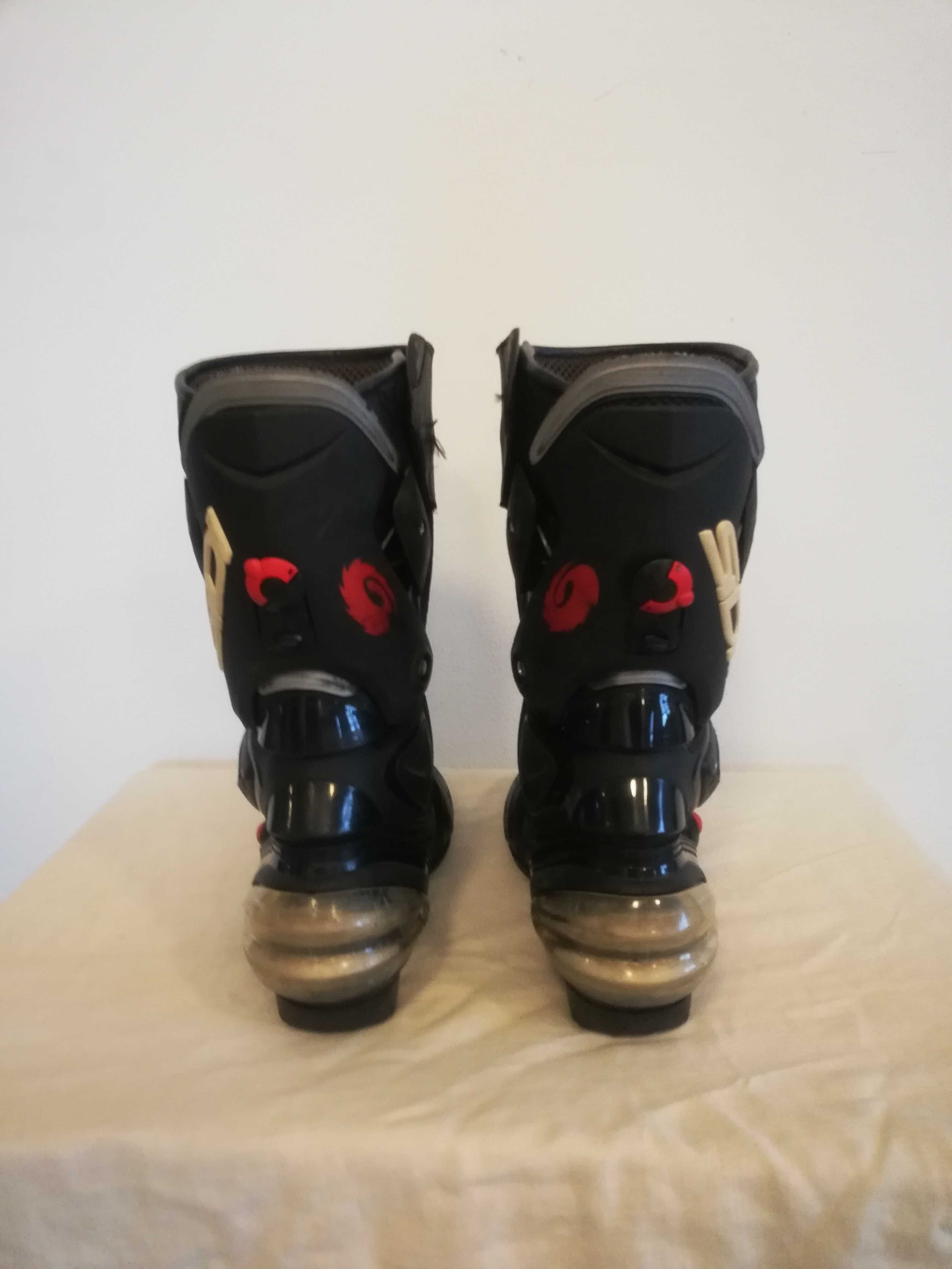 BUTY SIDI VERTIGO / Dainese Ixon Forma Alpinestars, rst modeka shima