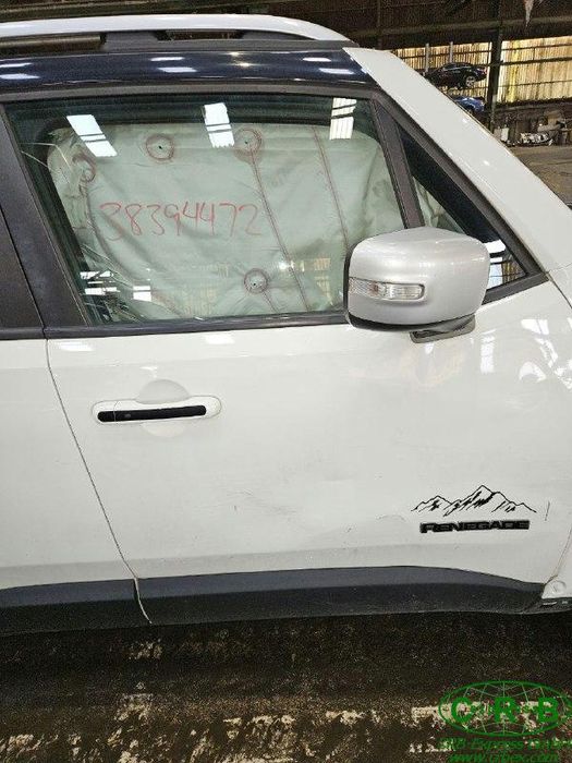 Джип Ренегат дверка права передня