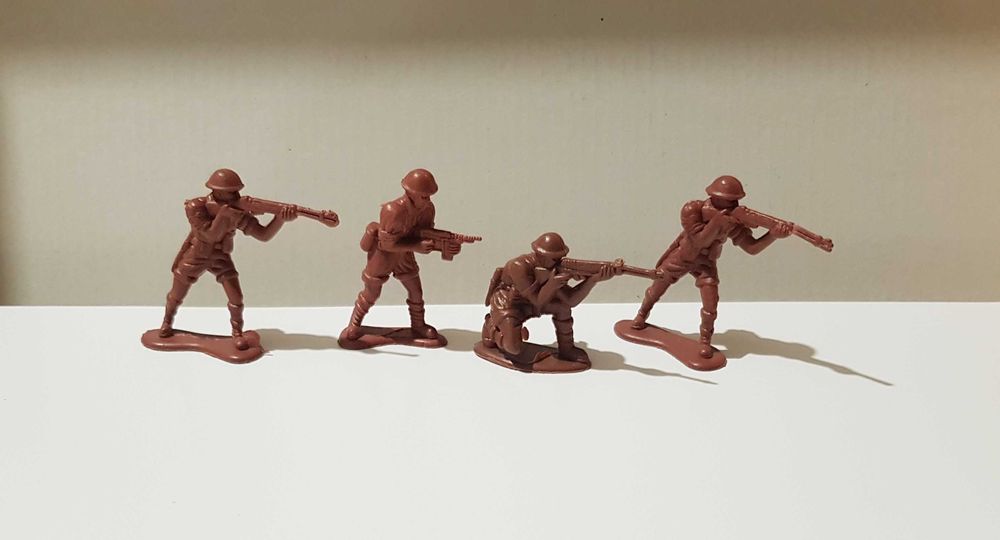 Набор солдатиков пехотинцев