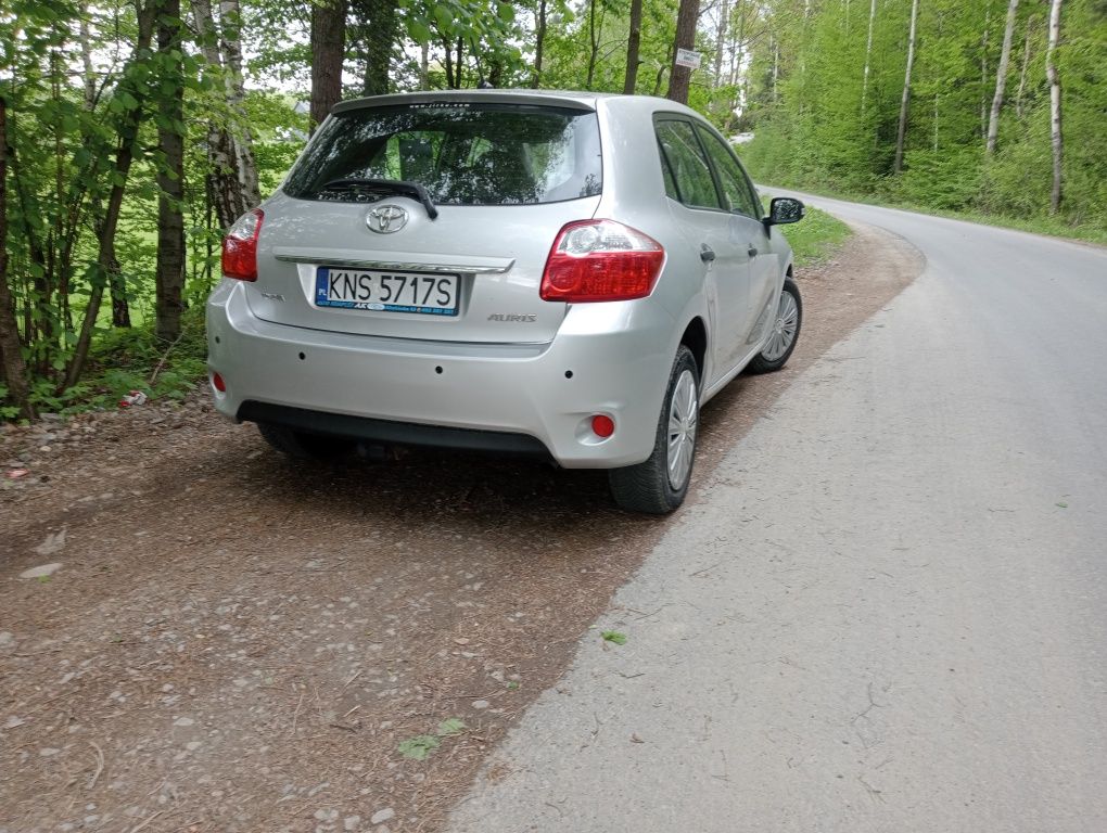 Toyota Auris 1.4 benzyna