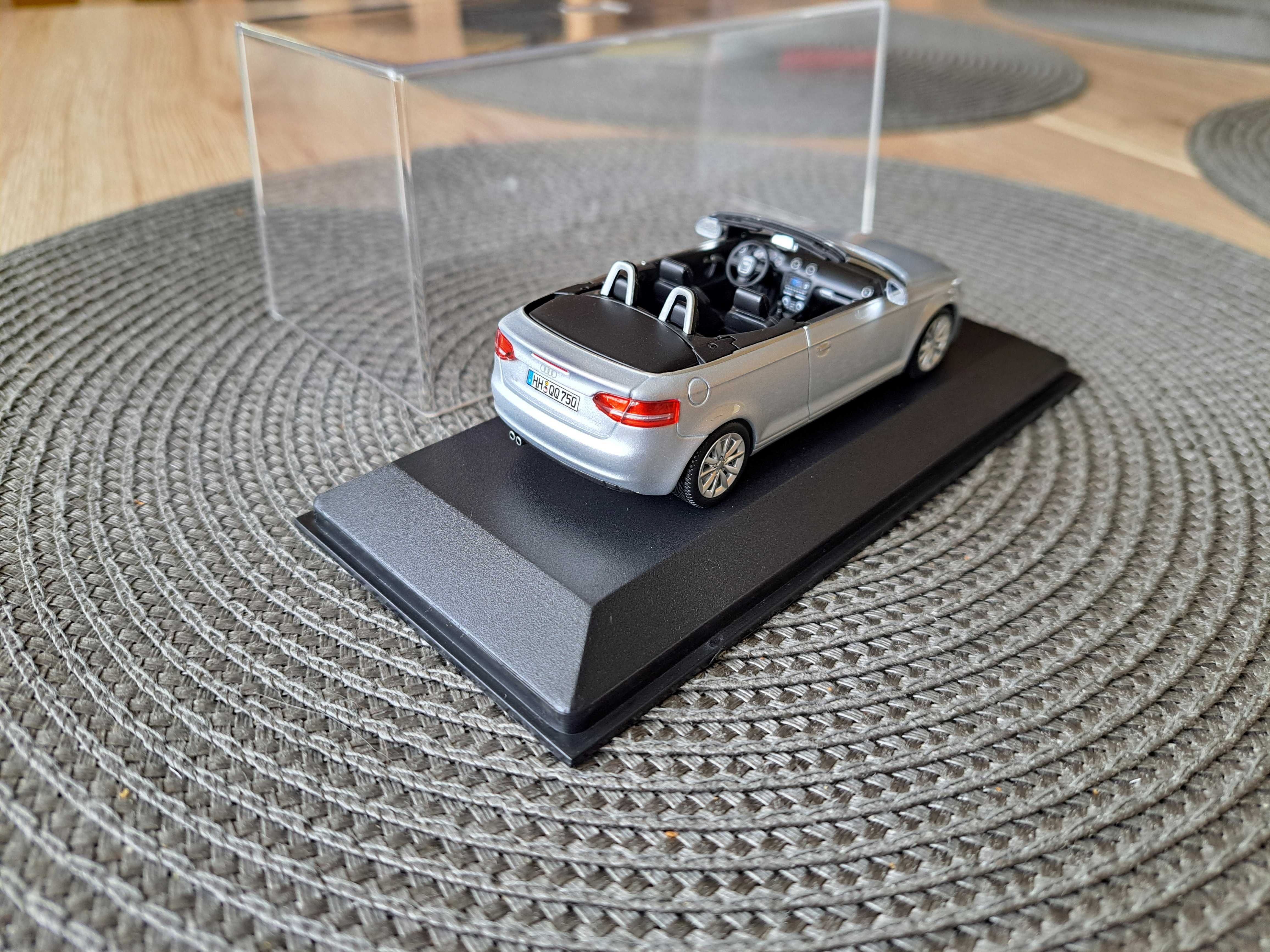 Audi A3 II 8P7 cabrio srebrny Minichamps 1:43