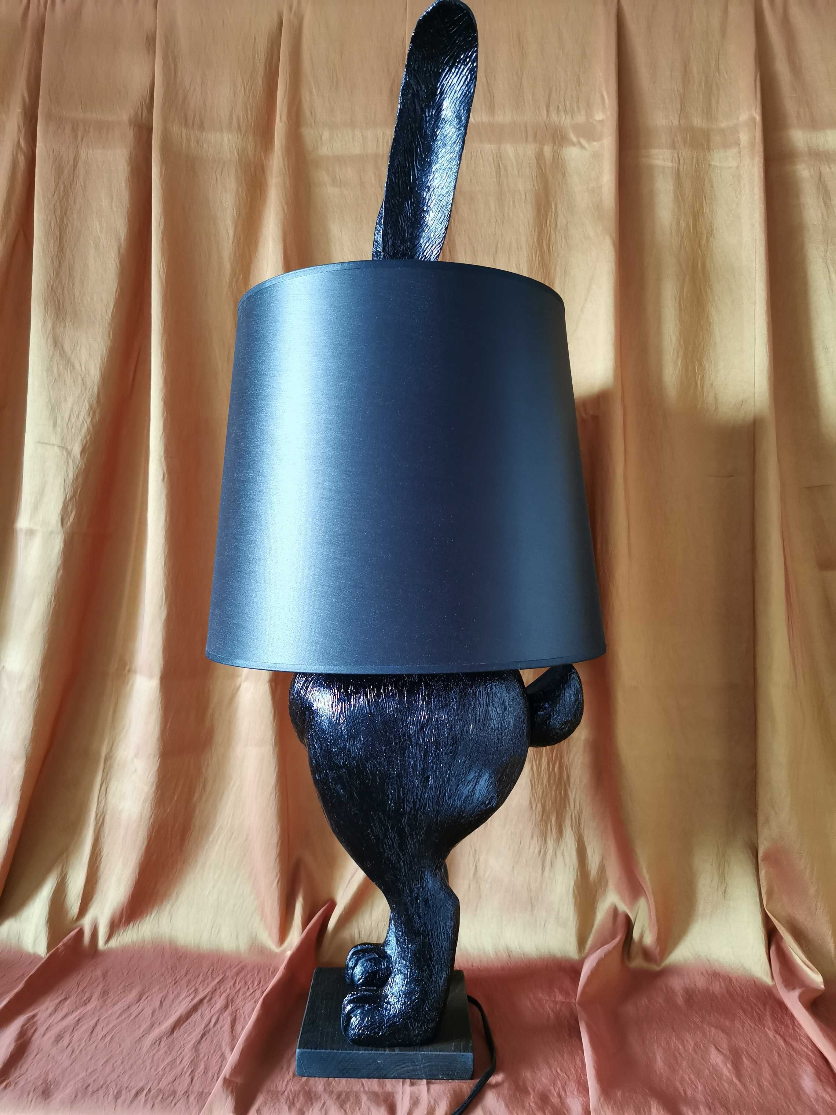 Інтер'єрна настільна лампа Кролик під абажуром Вухатий пустун