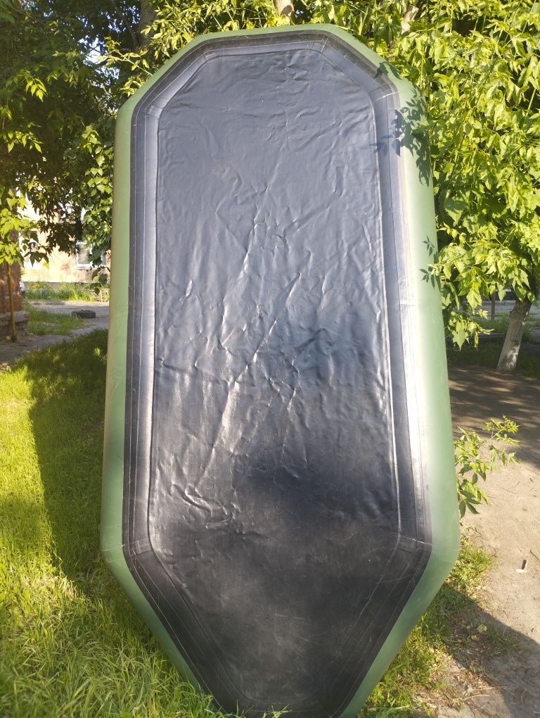 Продам лодку двохмістну
