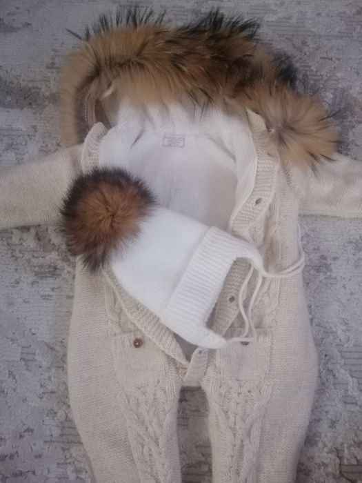 Зимовий в'язаний комбінезон для малюка