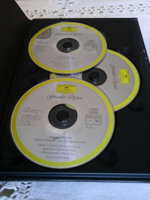 Colecção Grandes Óperas Deutsche Grammophon - Livro + CD's (novos!)