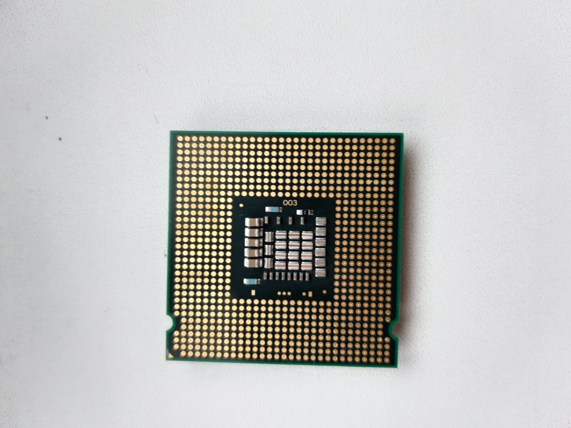 Intel core i2 Duo(не i5,i7,i9,amd)і комплектний кулер