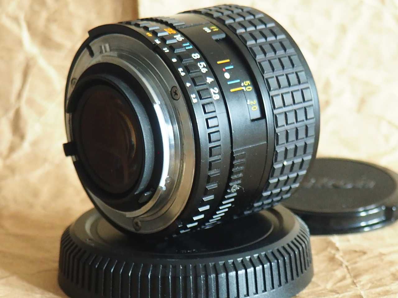 Obiektyw Nikon 100mm f2.8 Series E(v.I).