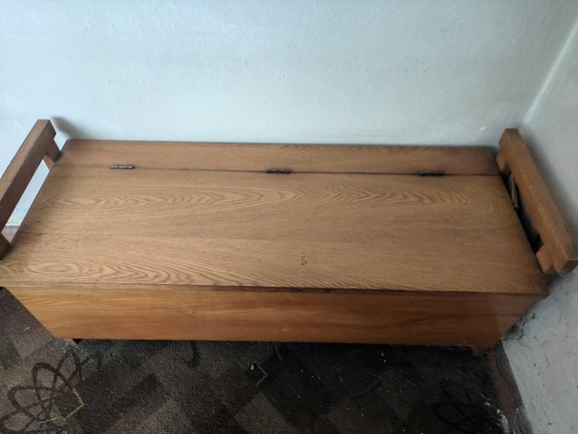 Zestaw mebli kuchennych, drewnianych w stylu góralskim - CEPELIA